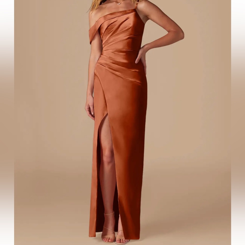 AZAZIE Lia Auburn One Shoulder Sheath Bridesmaid Dress Size 20
